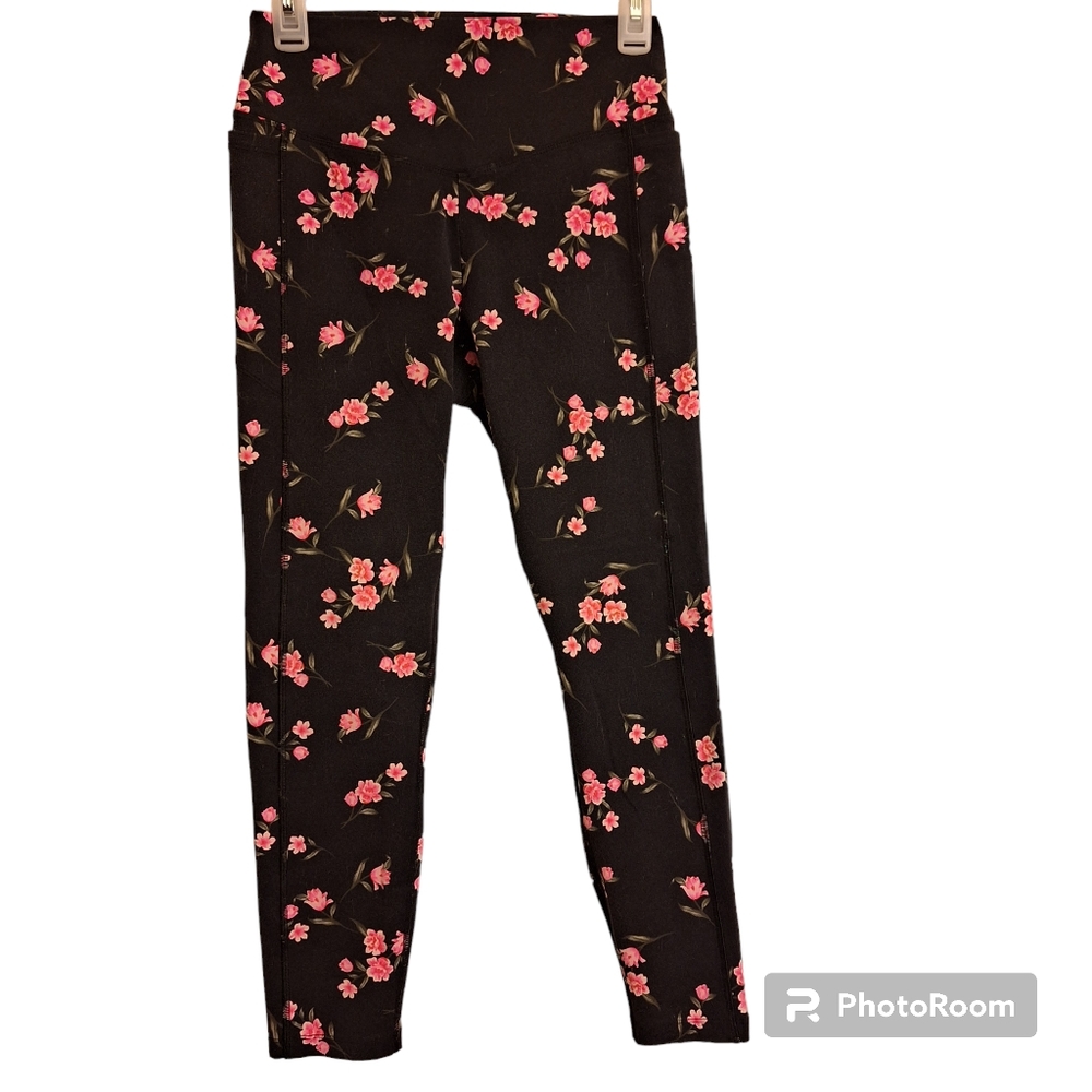 ❤️Victoria's Secret PINK Ultimate Leggings Size: Medium Black & Pink Floral